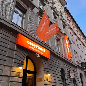 Easyhotel Oktogon 3*, Budapešť Maďarsko
